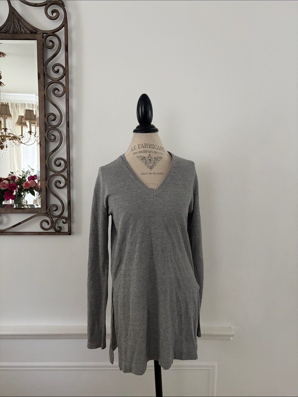 Zara Gray V-Neck Long-Sleeve Sweater
